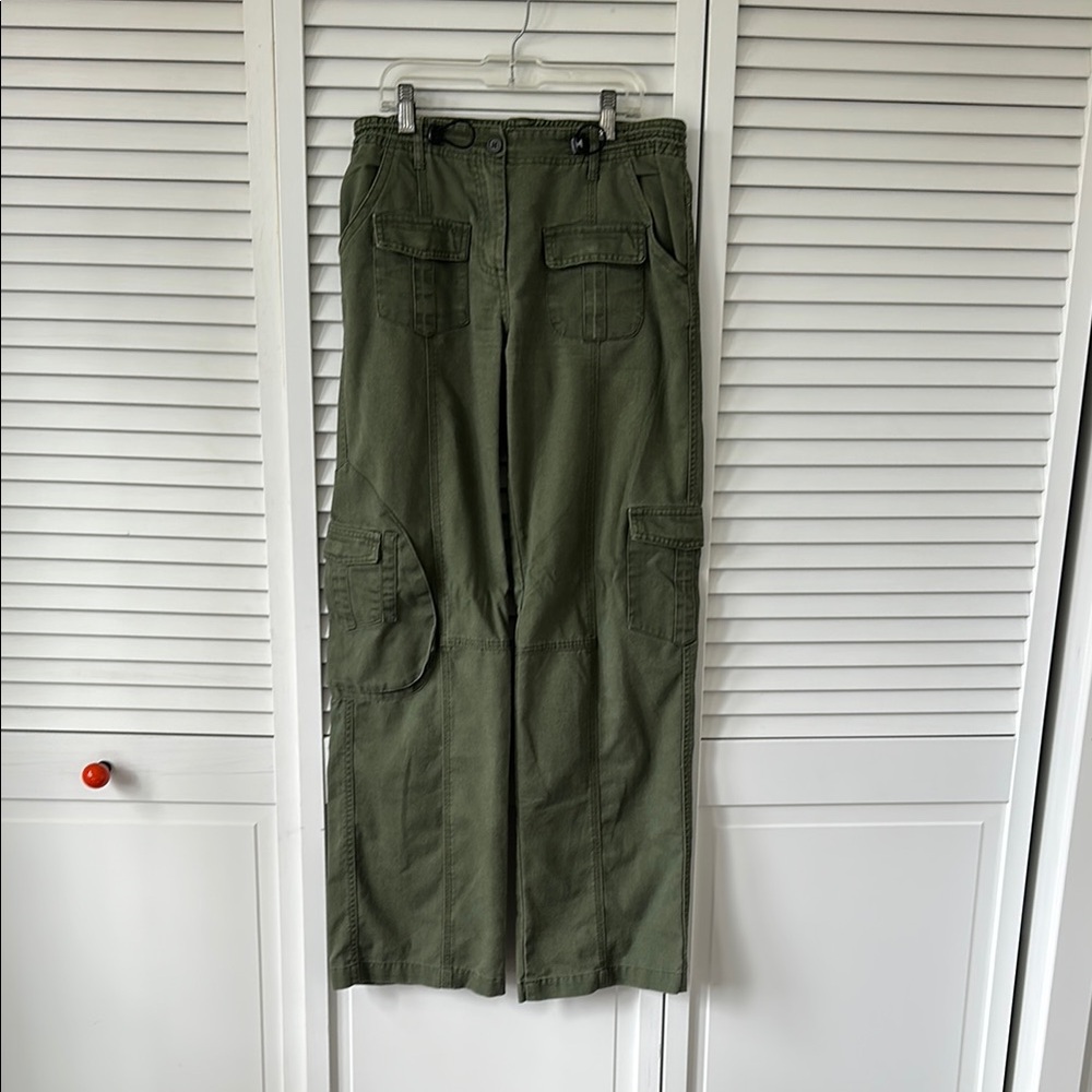 Brandy Melville Green Cargo Pants